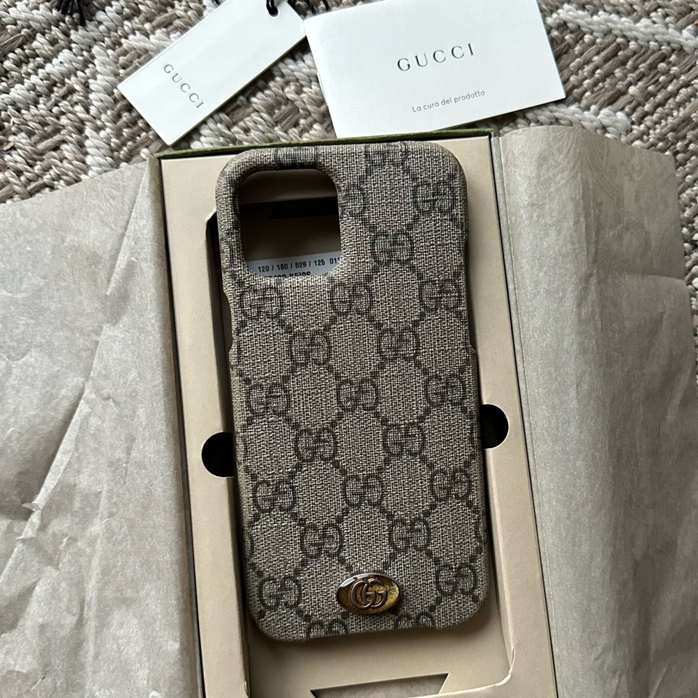 Gucci iPhone 12 Pro Max in great condition.